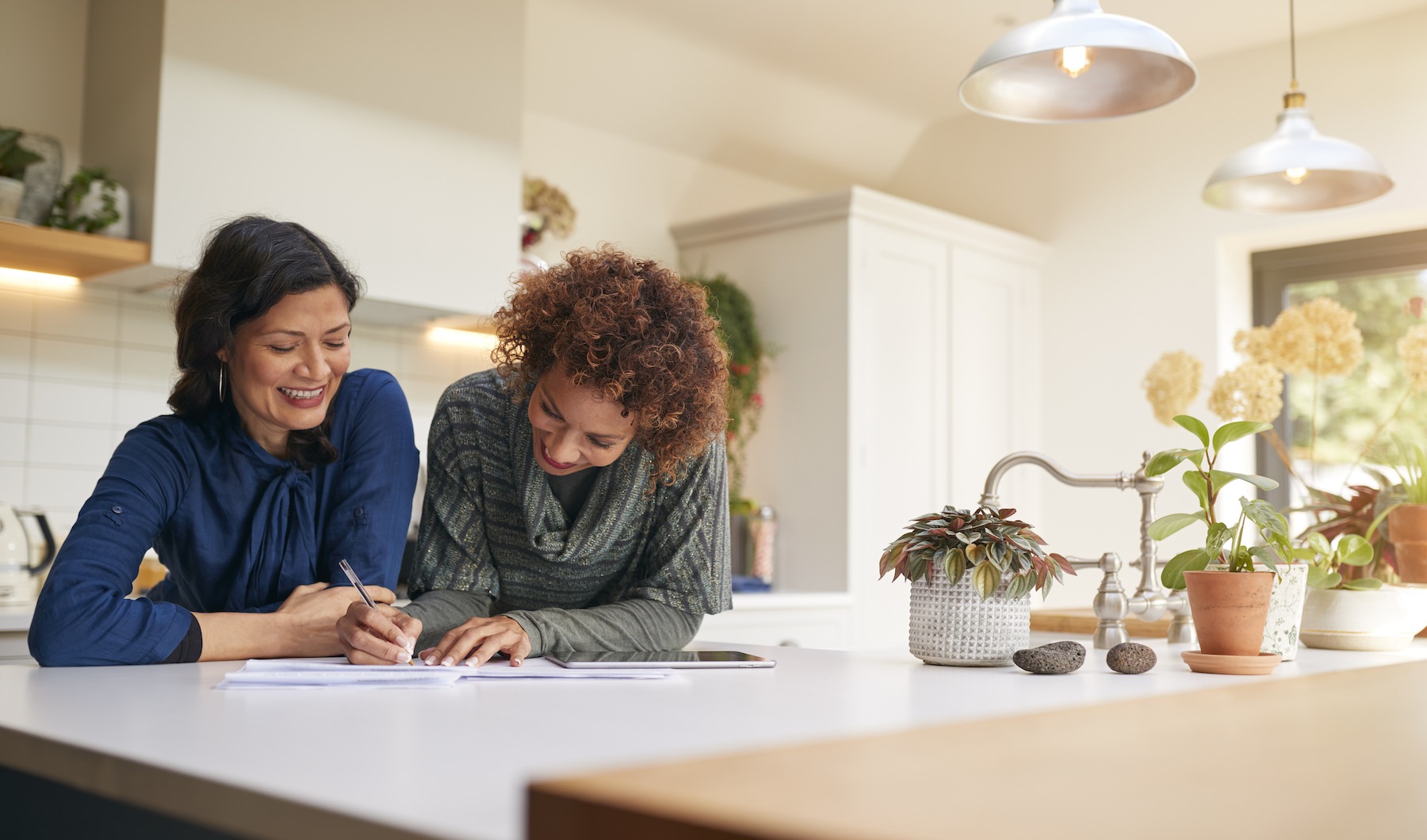 Lake Forest, IL Apartments The Residences at Amberley Woods